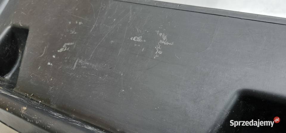 Osłona pasa tył mercedes w202 sedan 2026905825 osobowe sprzedam