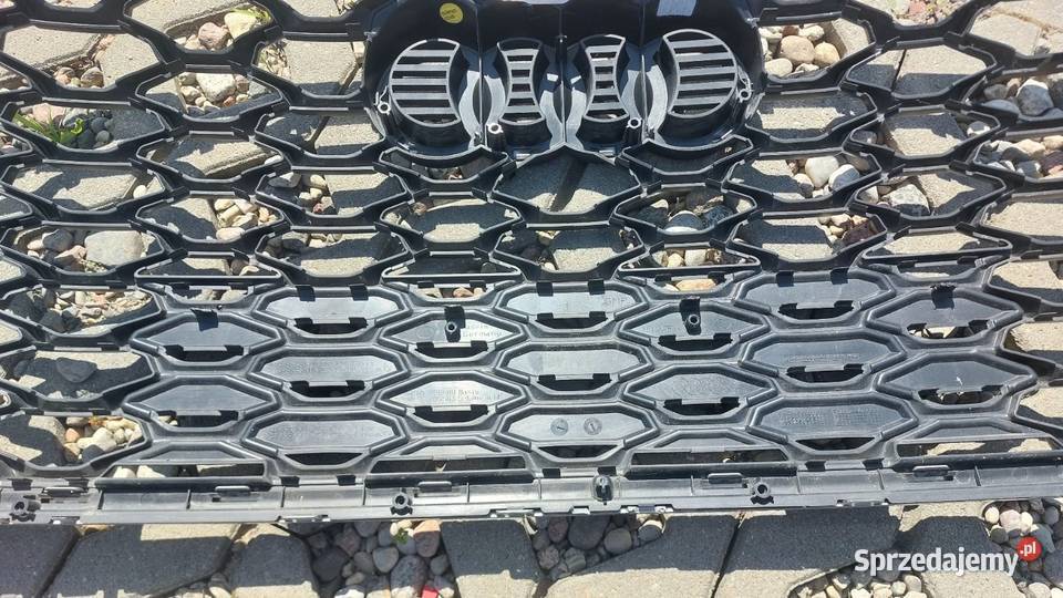 Audi Q3 SLine 83A Chrom grill atrapa 83F853651A Wejherowo