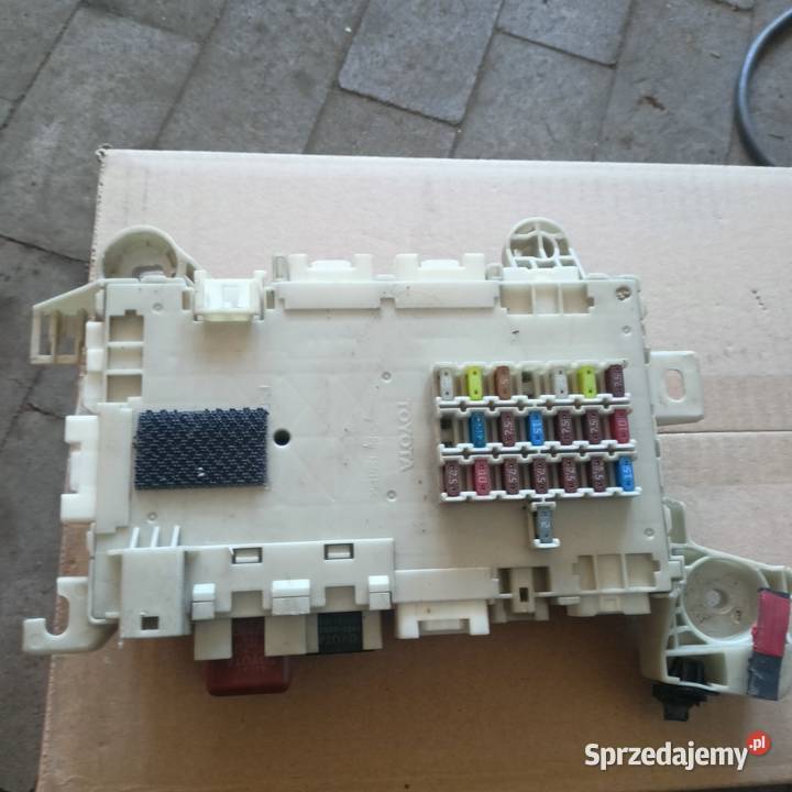 Lexus LS 430 lift skrzynka bezpieczników