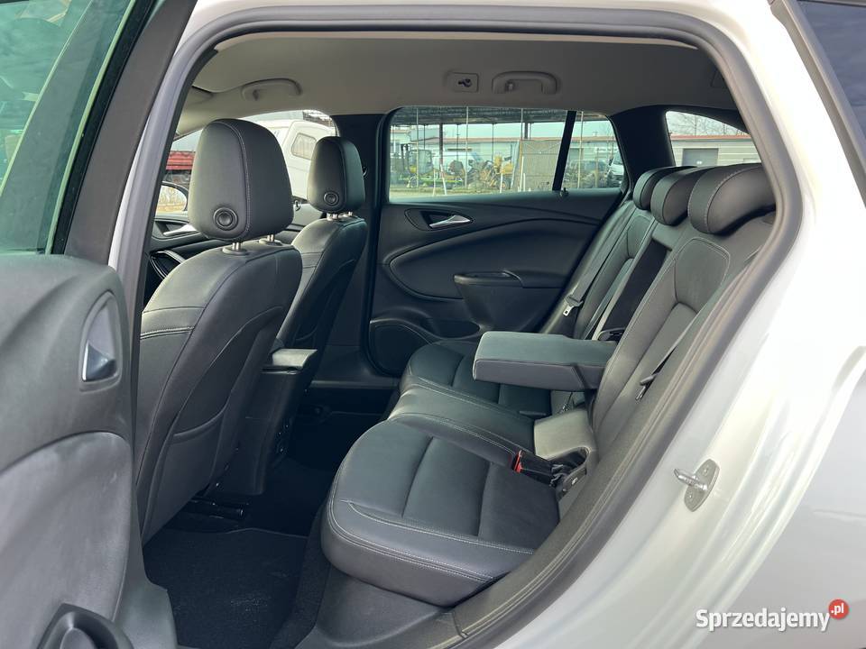 Opel Astra 14 BENZYNA Klimatronik Navi Ledy serwisowany w ASO wielkopolskie Konin