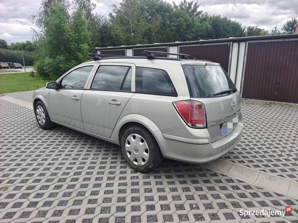 Opel Astra H kombi 16 LPG automat Wołów
