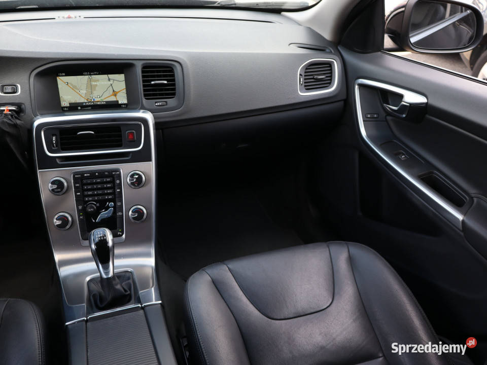 Volvo V60 D4 20 komputer pokładowy V60 sprzedam