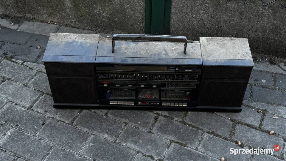 Sprzedam widoczne radio na zdjęciu Radioodtwarzacze