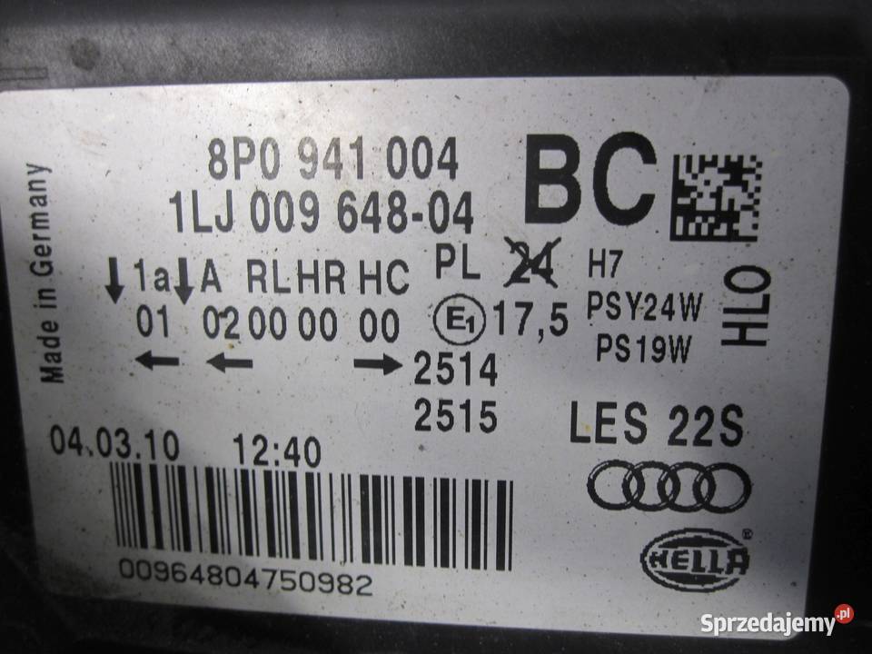 AUDI A3 SPORTBACK 8PA 10r lampa prawa przód
