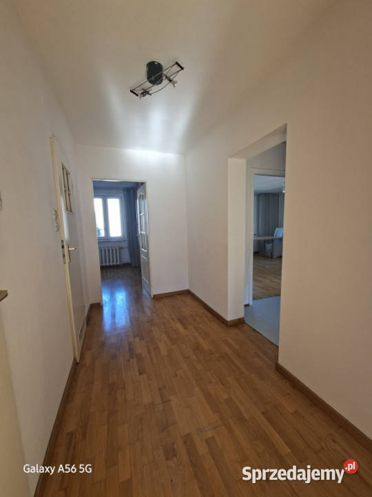 Ciche 3 pokoje w Starej Miłosnej na zamkniętym sprzedam