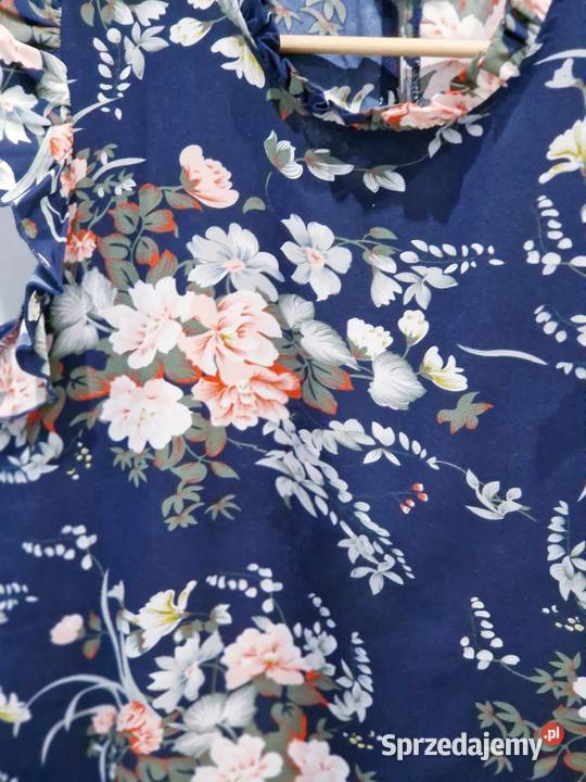 Praktycznie nowa kwiecista bluzeczka Dąbrowa Górnicza sprzedam