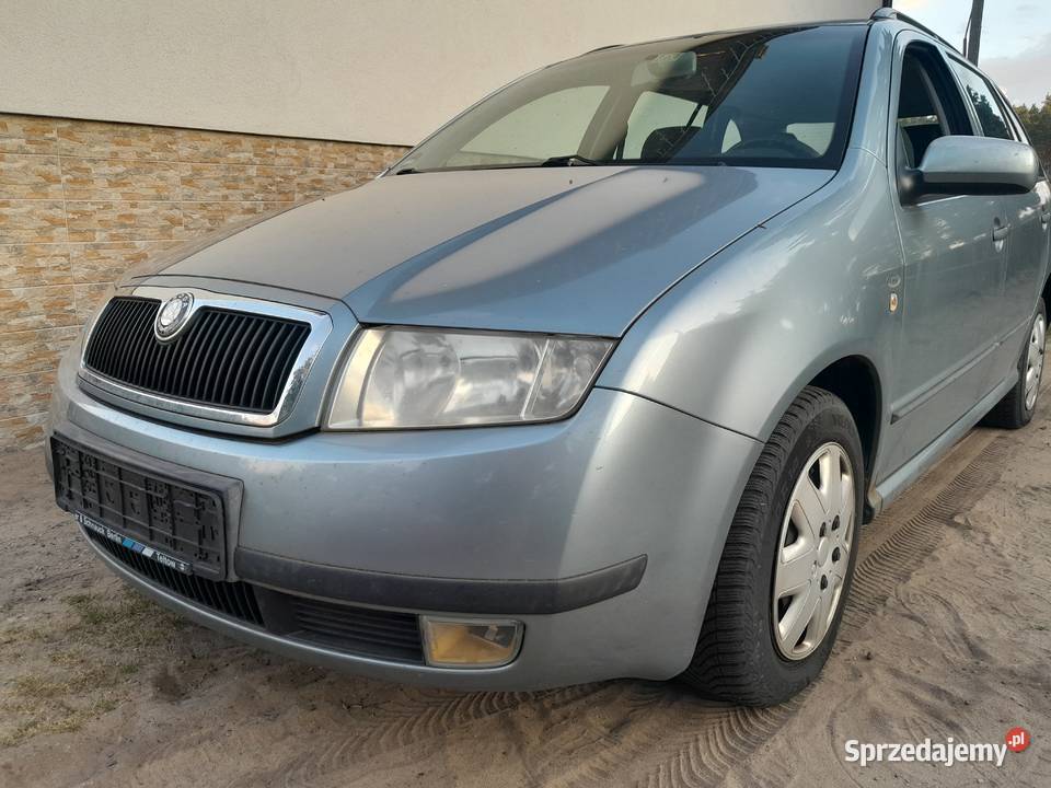 Skoda Fabia 14 benzyna 90 2002r Kombi z de klima 4/5 Wronki sprzedam