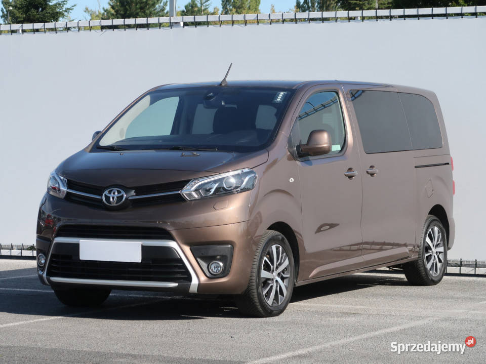 Toyota ProAce Verso 20 D4D kamera cofania sprzedam