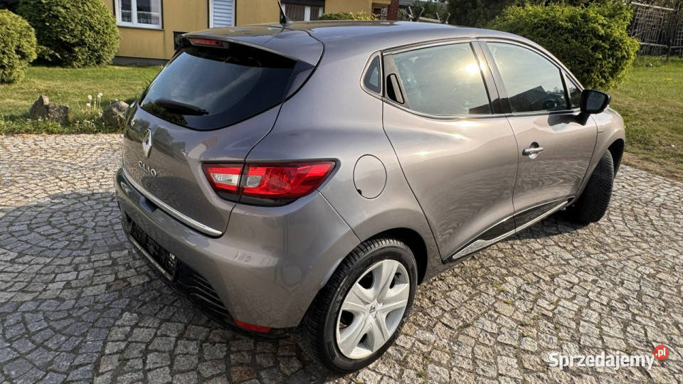 Renault Clio 12 Benzyna 75 z Niemiec ASO tempomat Strzegom