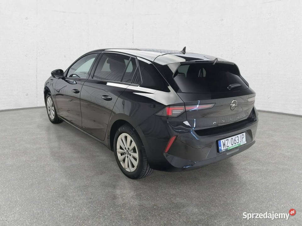 Opel Astra L 2021 Komorniki