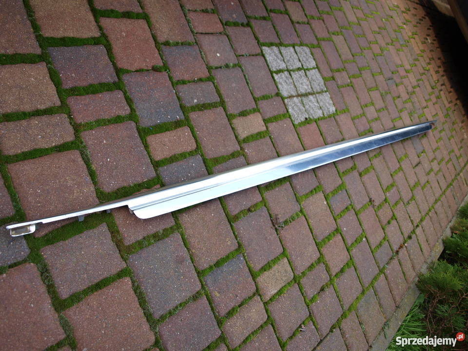 Audi A8 Listwa chromowa na próg prawy 2009r Kalisz