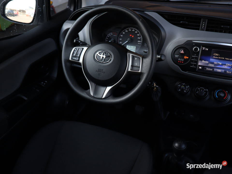 Toyota Yaris 10 VVTi ESP dolnośląskie Bielany Wrocławskie