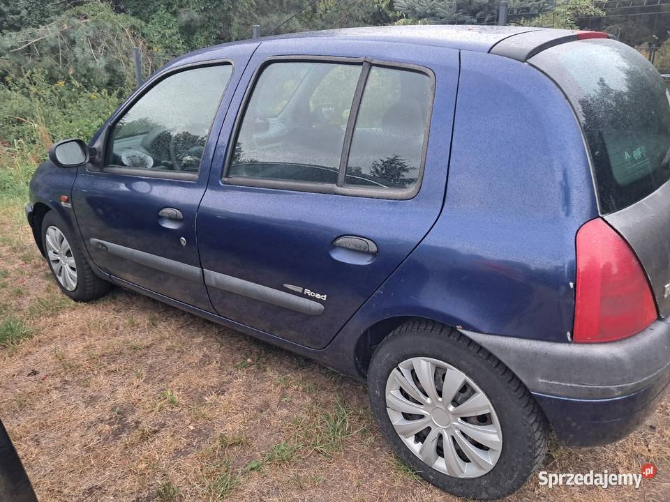 Clio z gazem i oplatami