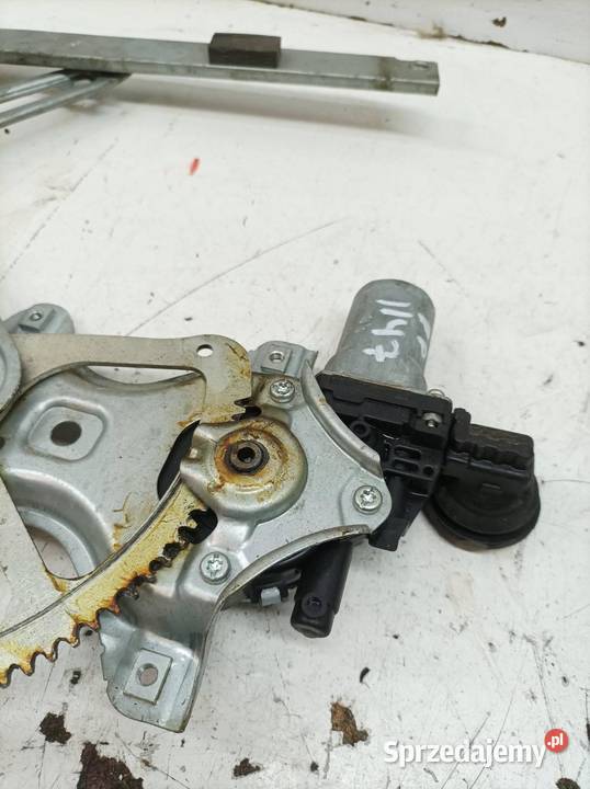 MECHANIZM SZYBY PRAWY PRZÓD 857100D100 Toyota