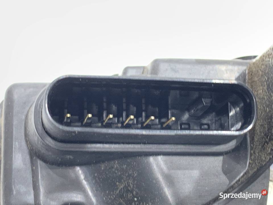 ZAMEK DRZWI PRAWY PRZÓD VOLVO V40 Hatchback