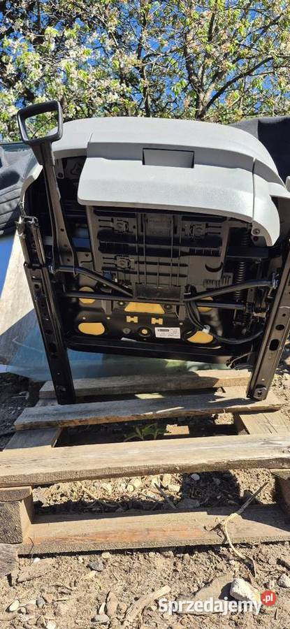 Fotel lewy kierowcy Vw Polo 9N 3D podgrzewany osobowe pomorskie Słupsk sprzedam