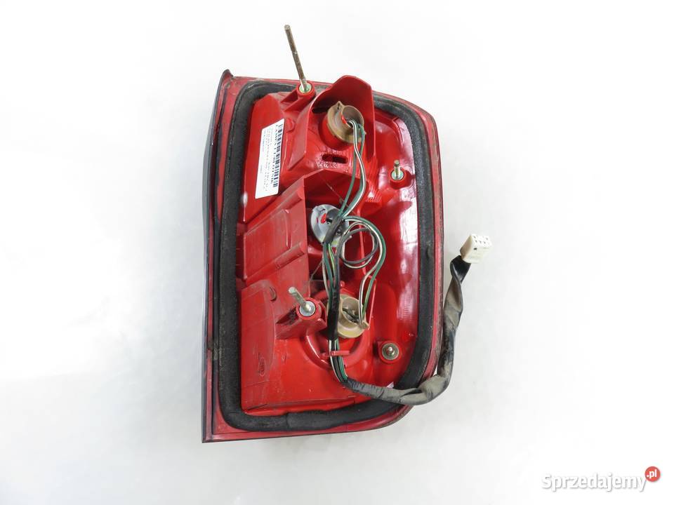 LAMPA LEWA TYLNA TOYOTA RAV 4 II Oświetlenie