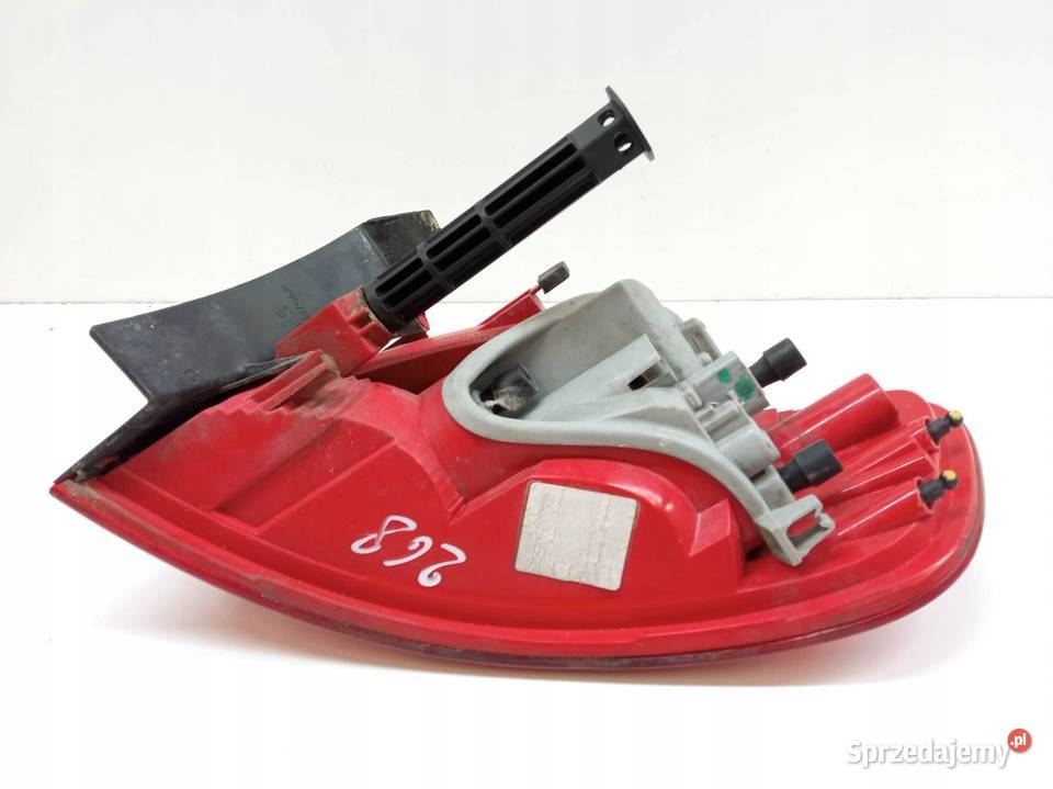 LAMPA TYŁ LEWA KOMBI Audi A4 IV 20082015 B8 sprzedam