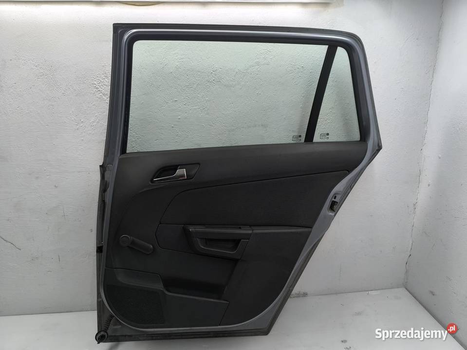 DRZWI PRAWY TYŁ Z163 OPEL ASTRA H KOMBI sprzedam