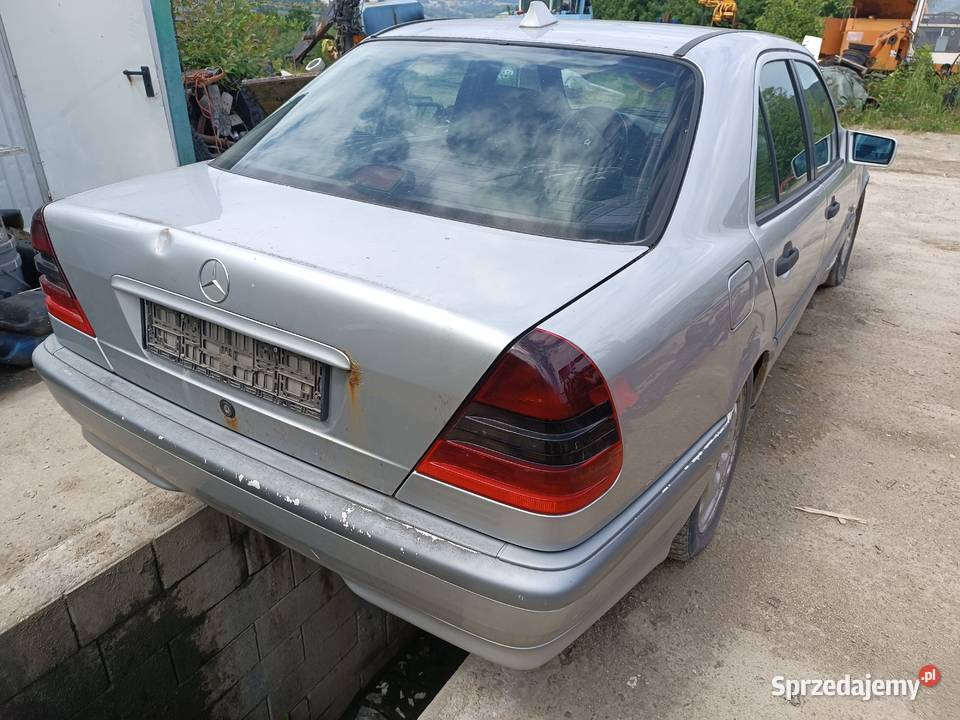 Mercedes w202 w całości na części sprzedam