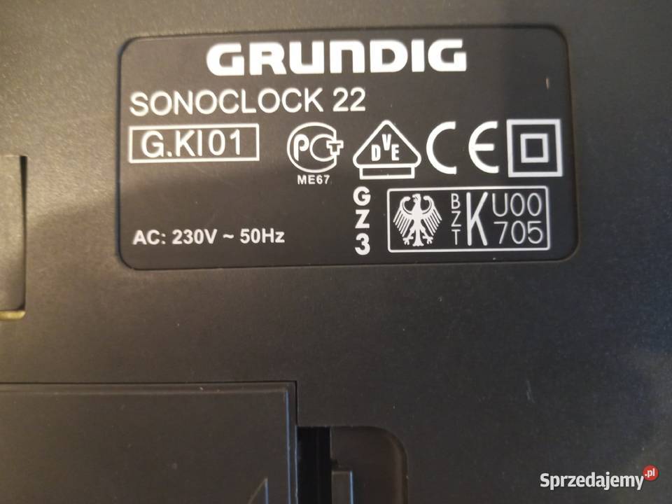 Zegarek z radiem GRUNDIG
