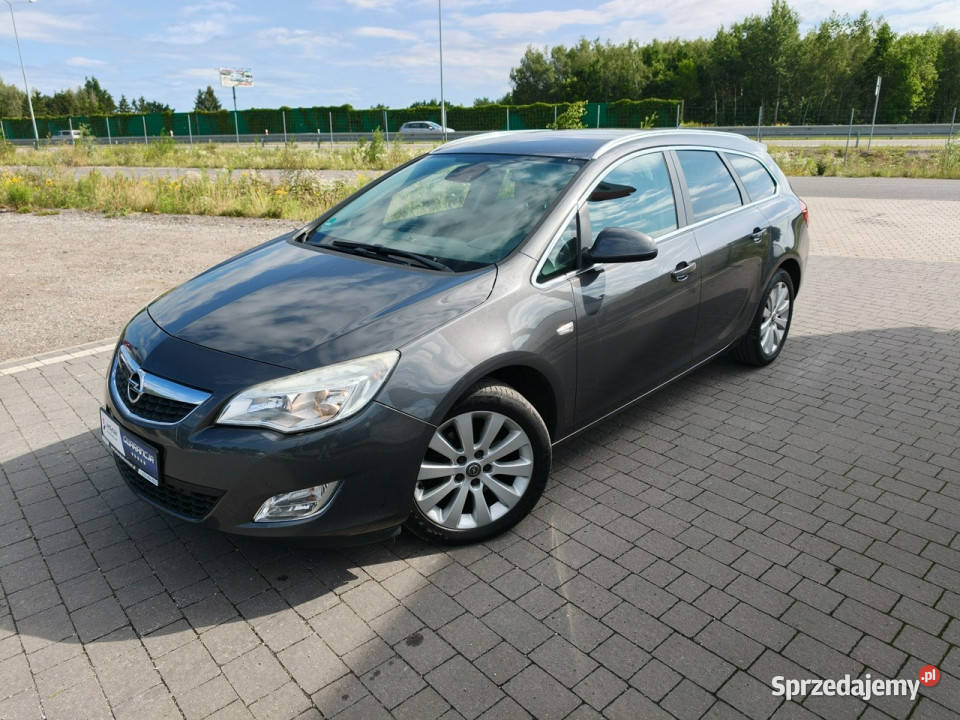 Opel Astra Sports Tourer J 20092019 gniazdo AUX Lipówki