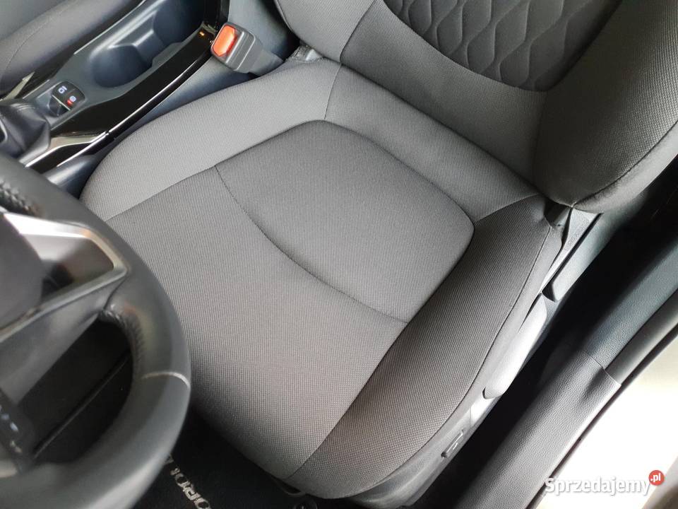 TOYOTA Corolla Sedan 15 Comfort 125 pakiet TECH nieuszkodzony