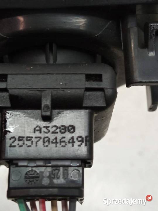 PRZEŁĄCZNIK LUSTEREK 255704649R Dacia Sandero II