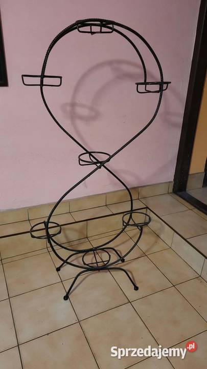 Kwietnik stalowy malowany na czarno podkarpackie Mielec