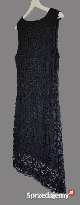 Damska elegancka sukienka czarna na ramiączkach