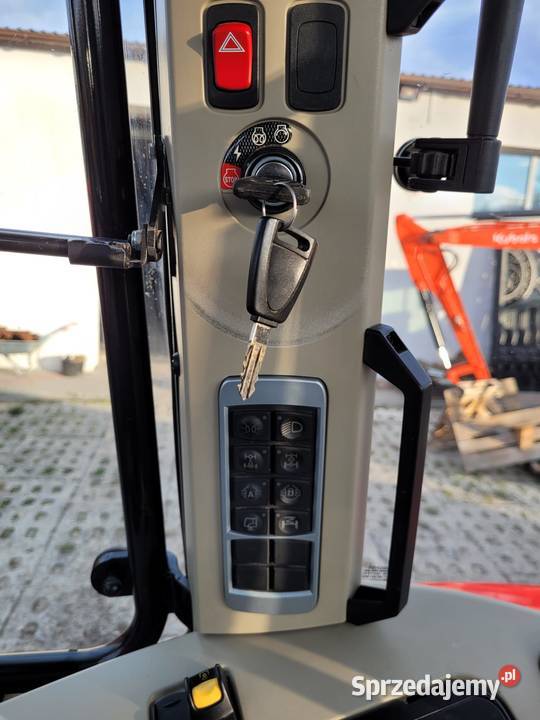 Massey Ferguson 5610 traktor 105 Skrzynia biegów Automatyczna Zaklików sprzedam