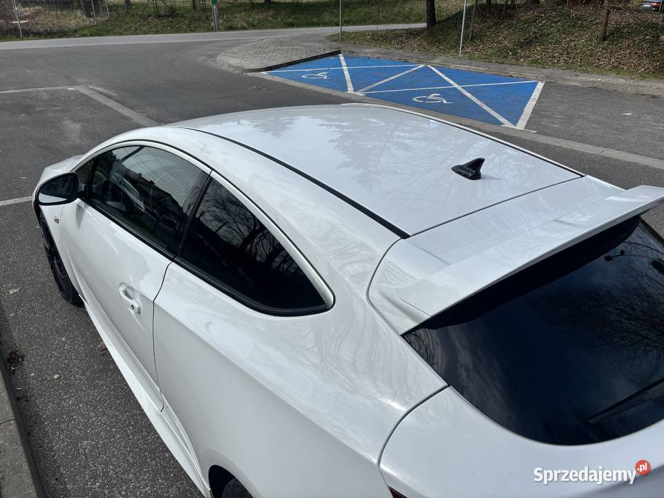 Opel Astra J GTC OPC 20 Turbo Lanckorona