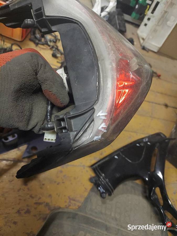 Honda CBR 125 jc34 lampa tył tylna CBR125 jc 34 dolnośląskie Jelenia Góra