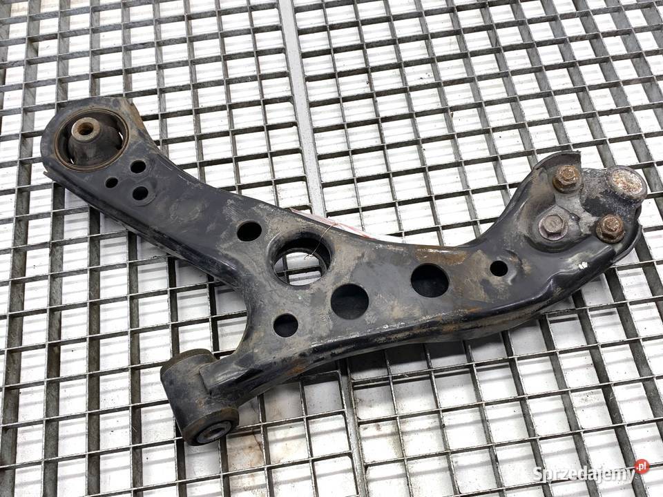 WAHACZ PRAWY PRZÓD TOYOTA COROLLA E21 podkarpackie