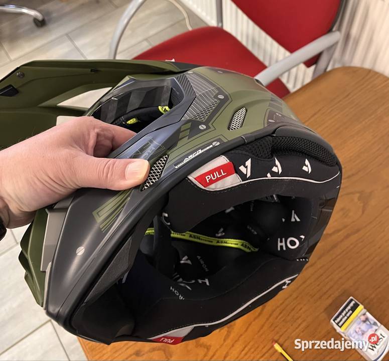 Kask enduro Airoh Twist 3 w kolorze wojskowej Grupa