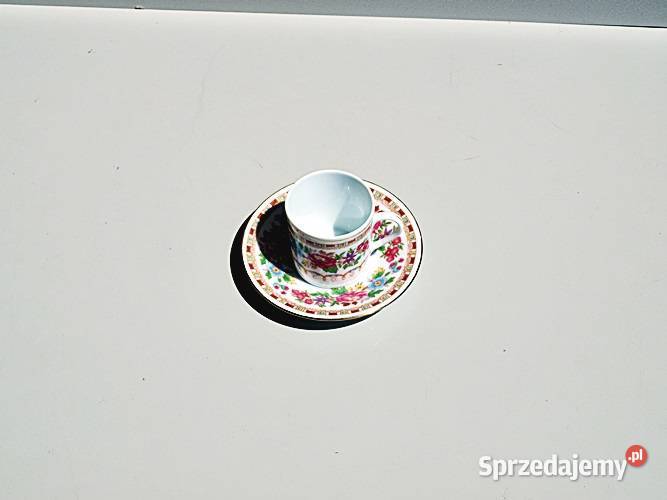 SERWIS KAWOWY 6 osób biała porcelana z kwiatowym śląskie Chorzów