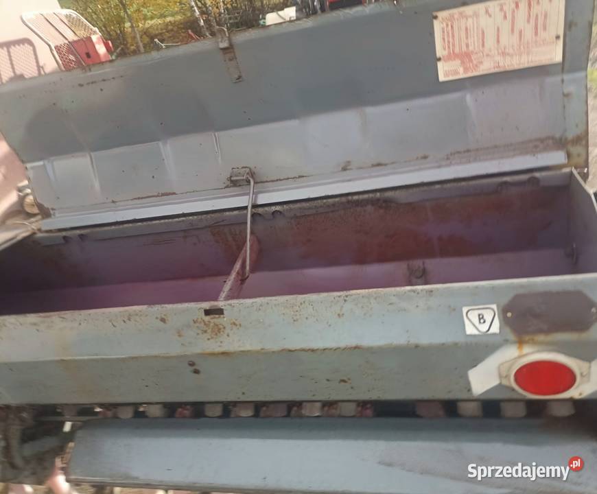 Siewnik zbożowy Poznaniak na plastikowych Pisarzowa