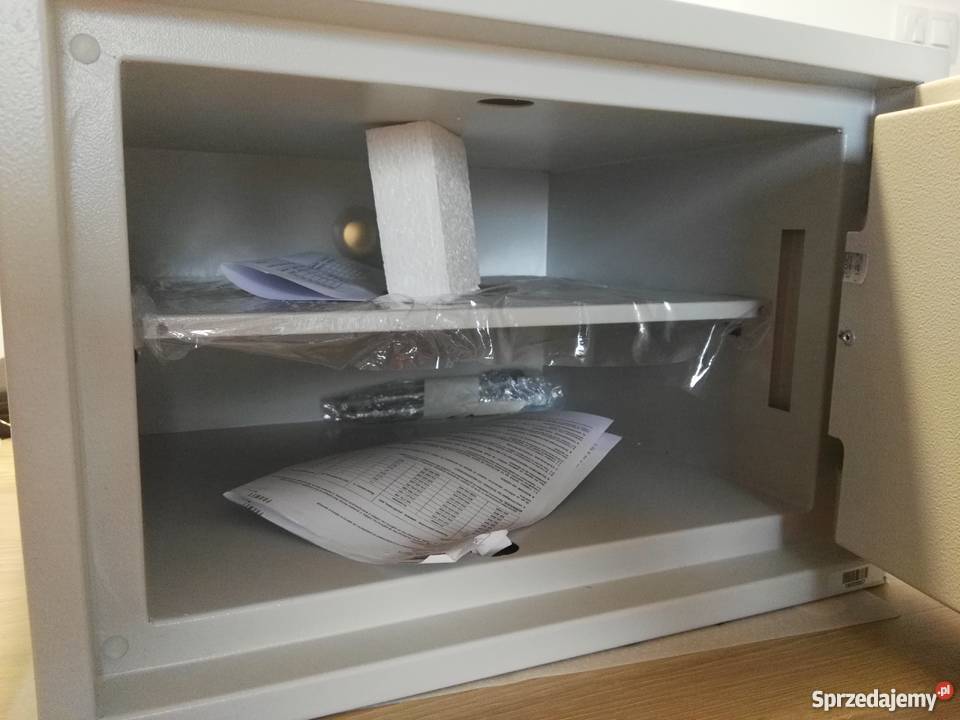 sejfy na kostowności szafa metalowa Valberg