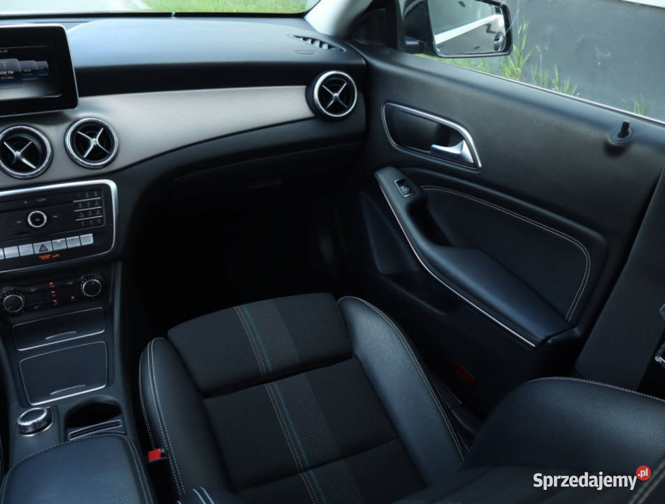 Mercedes CLA 180 elektryczne szyby łódzkie Łódź