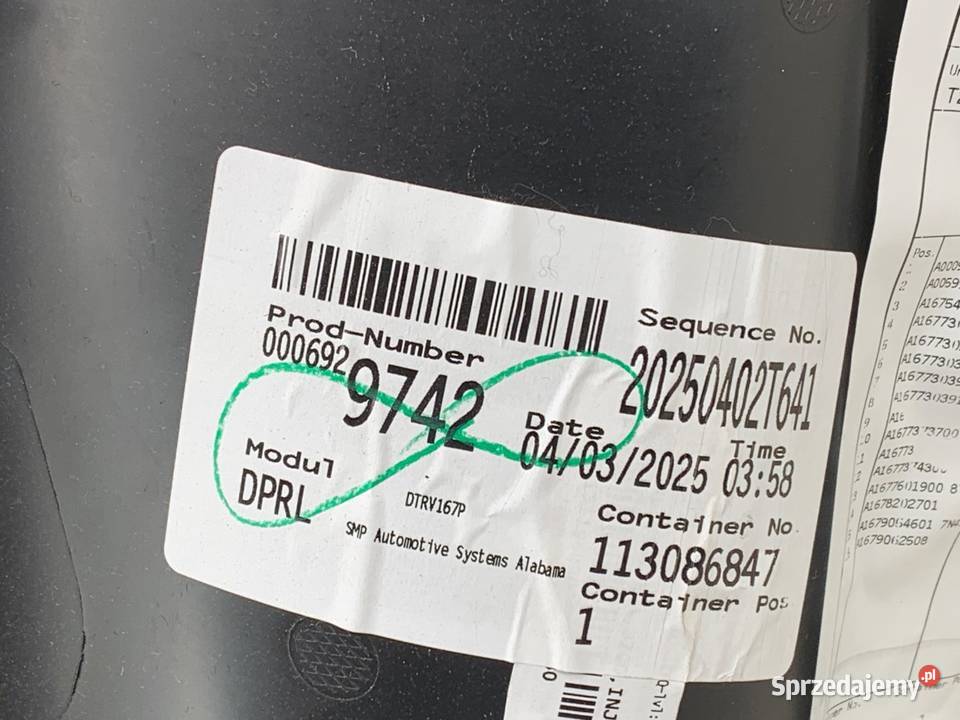 BOCZEK DRZWI LEWY TYŁ MERCEDES GLE SUV TAPICERKA