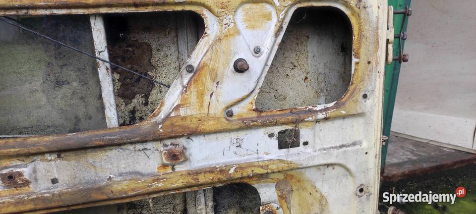 Syrena 105 drzwi lewe szyby klamki Kuźnia Raciborska sprzedam