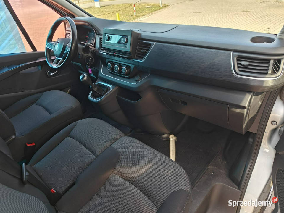 Renault Trafic 9 osobowy III 2014 Karczew