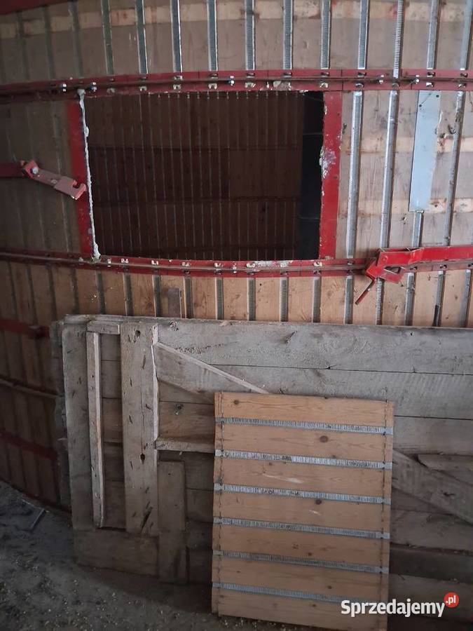 Silos końskie drewniany nie Michał bin Mroczno