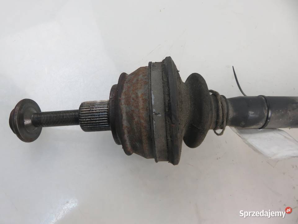 PÓŁOŚ PRAWA TYLNA AUDI A6 C6 30 TDI 4F0501203B osobowe