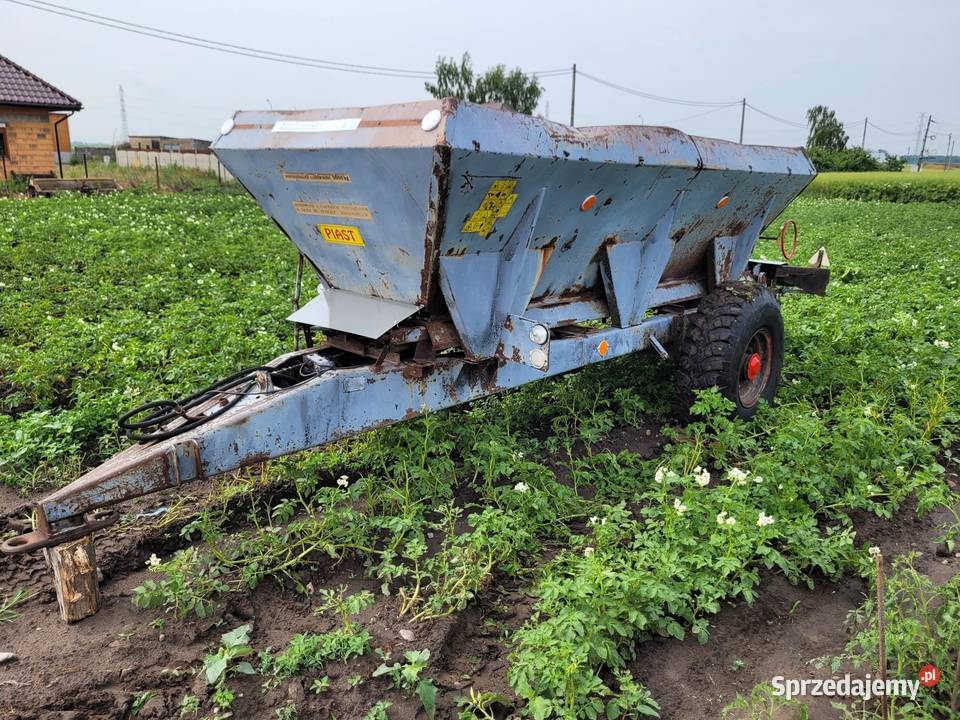 Rozsiewacz wapna nawozu RCW5 nieuszkodzony Drużbice