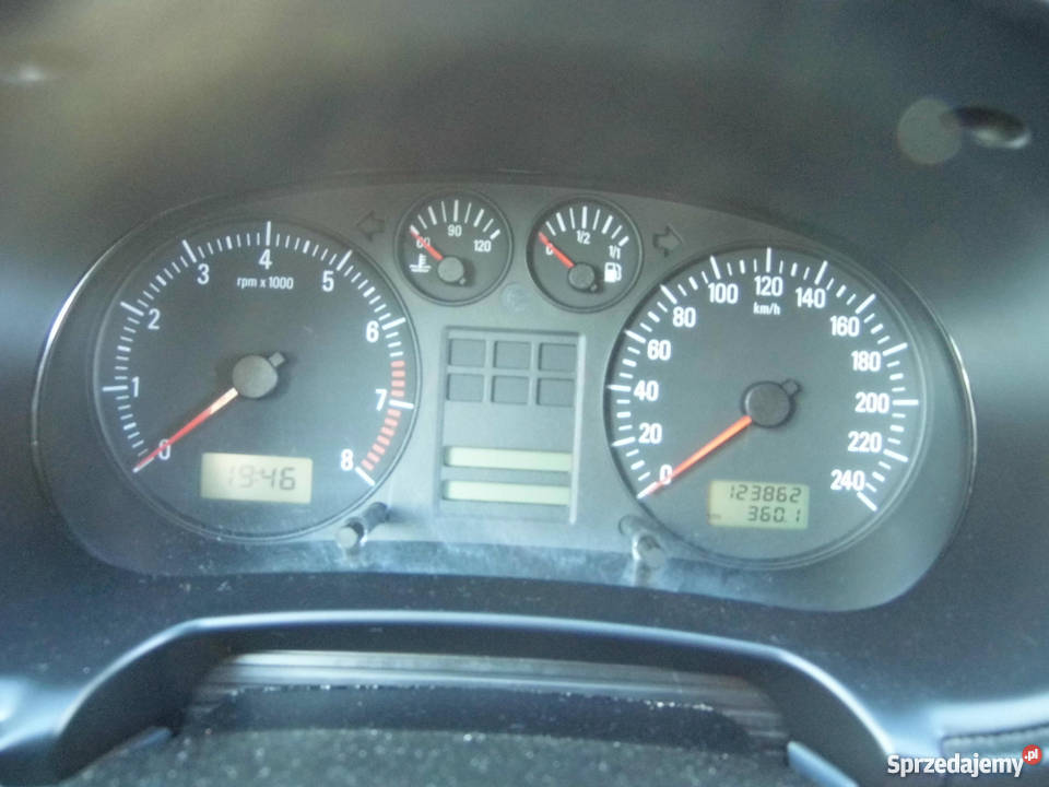 Seat Toledo II 1999 16 srebrny w stanie centralny zamek