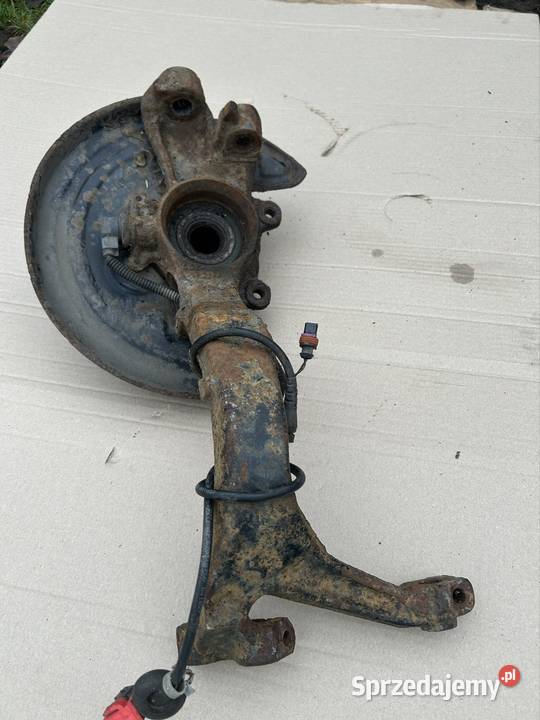 Zwrotnica lewy przód Passat b5 fl 19tdi 130 osobowe