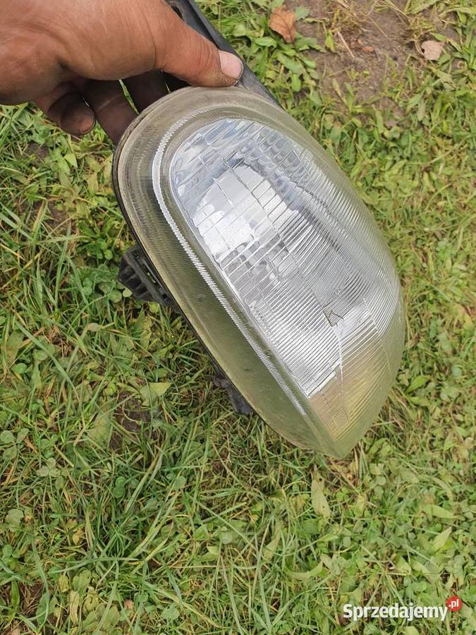 Lampa przednia lewa Opel Corsa B 9300 valeo sprzedam