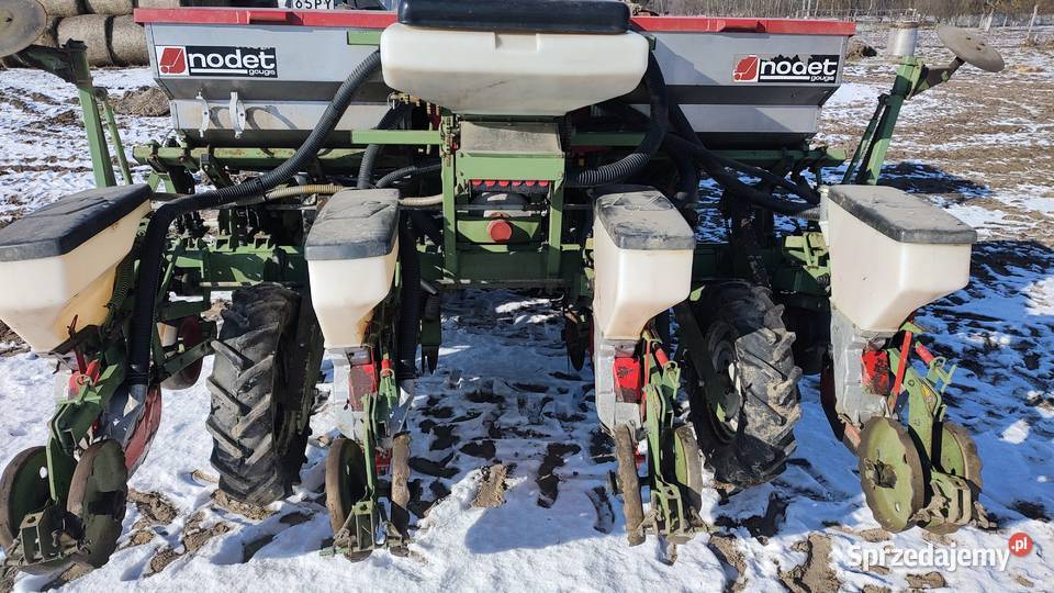 Siewnik do kukurydzy