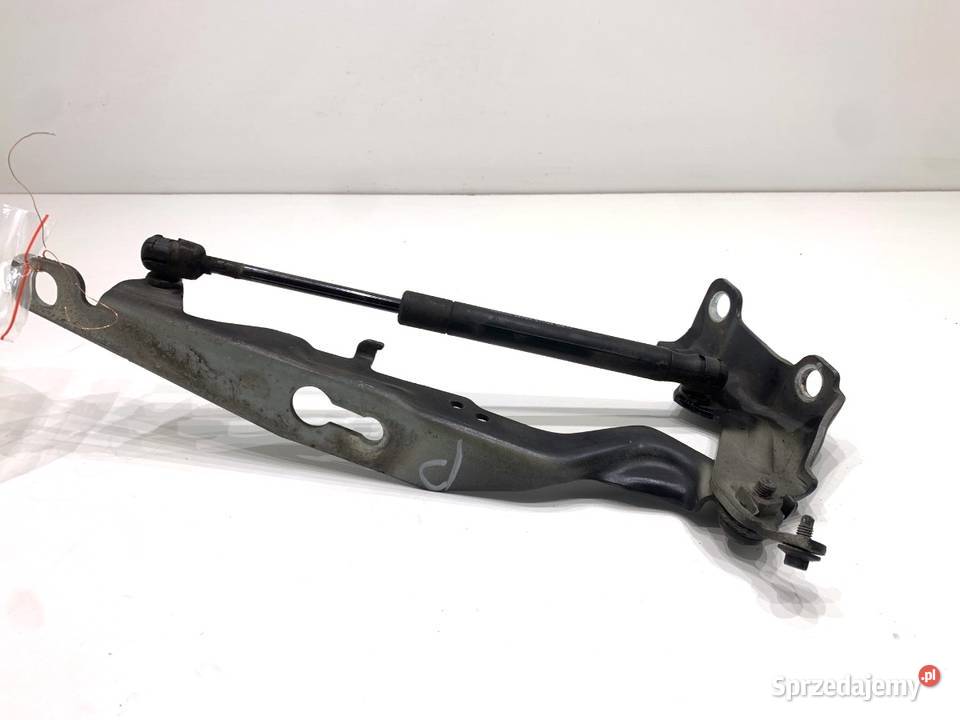 ZAWIAS MASKI PRAWY PRZÓD VOLVO V70 III Kombi